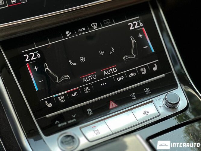 Audi Q8 40 interauto-car