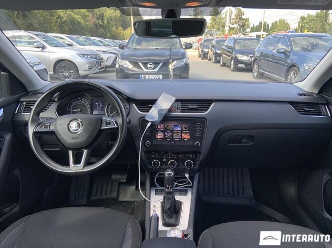 Skoda Octavia 33 interauto-car