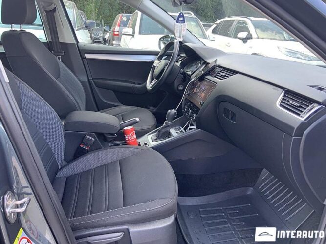 Skoda Octavia 40 interauto-car
