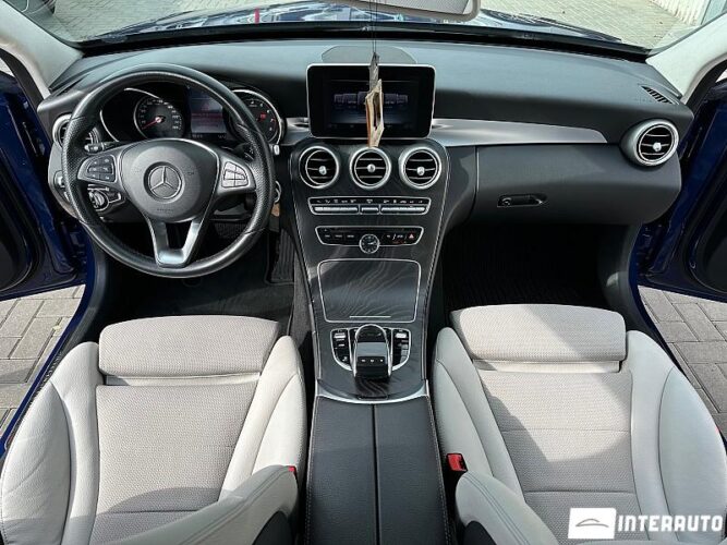 Mercedes C 350e 39 interauto-car