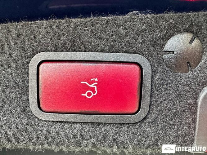 Mercedes C 350e 50 interauto-car