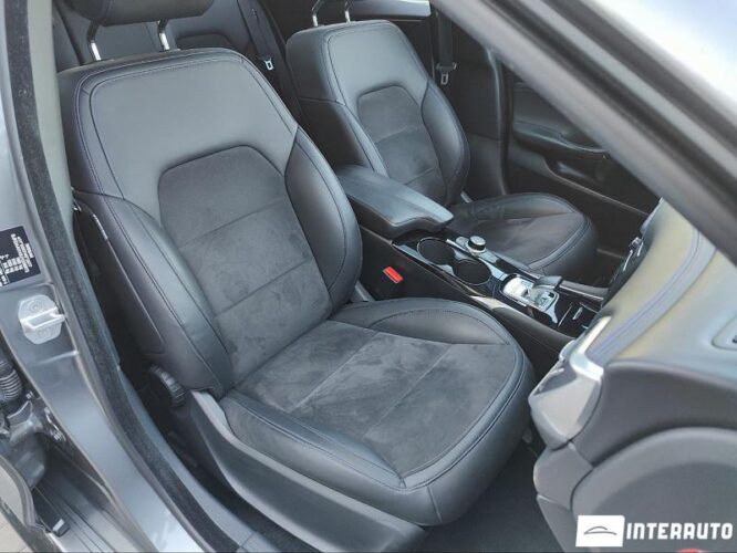 Infiniti Q30 35 interauto-car