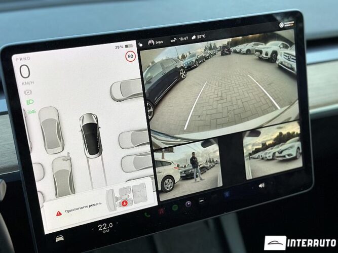 Tesla Model 3 34 interauto-car