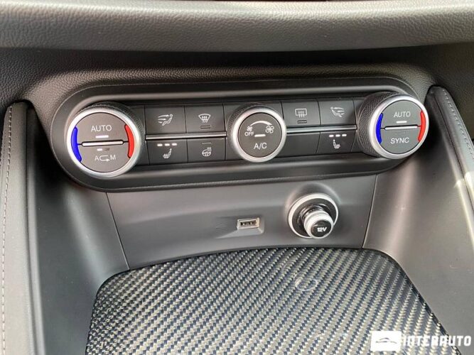 Alfa Romeo Stelvio Quadrifoglio 45 interauto-car