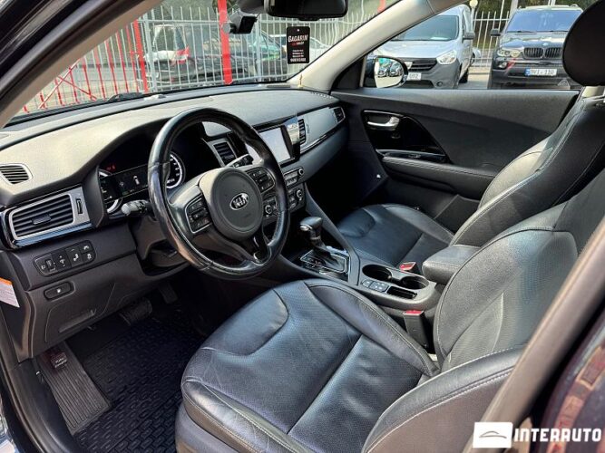 Kia Niro 40 interauto-car