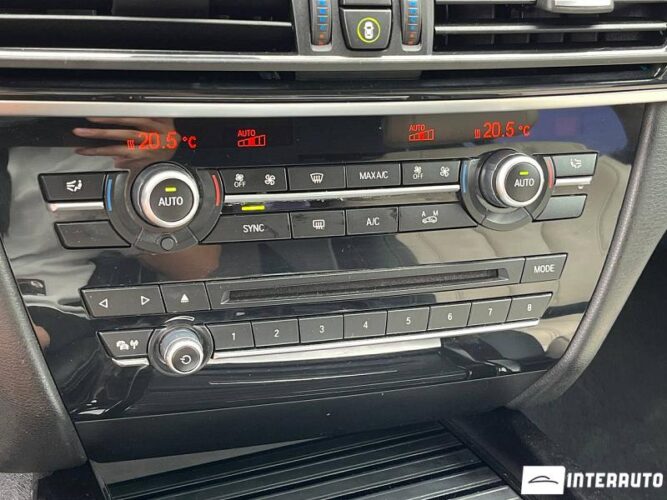 BMW X5 2.5D 45 interauto-car