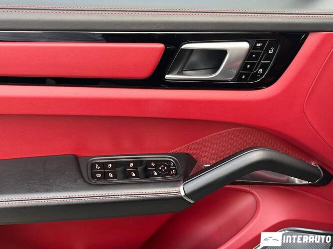 Porsche Cayenne Turbo S-E Hybrid Coupe 39 interauto-car