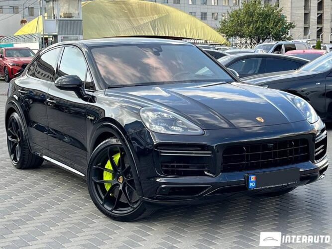 Porsche Cayenne Turbo S-E Hybrid Coupe 37 interauto-car