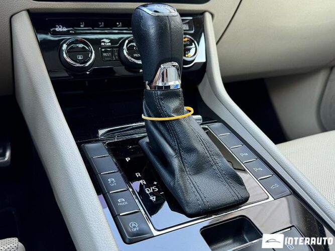 Skoda Superb 46 interauto-car