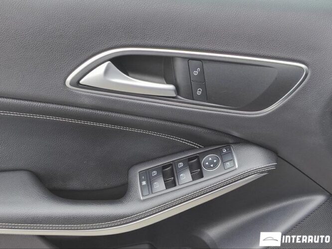 Mercedes GLA 180 47 interauto-car