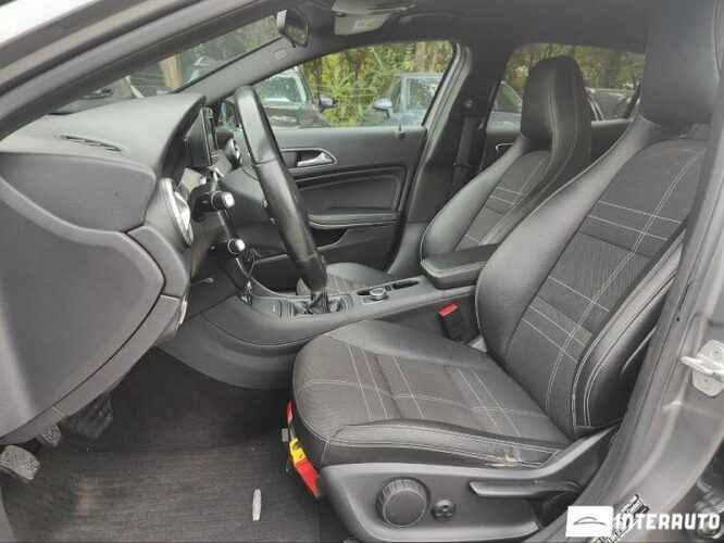 Mercedes GLA 180 34 interauto-car
