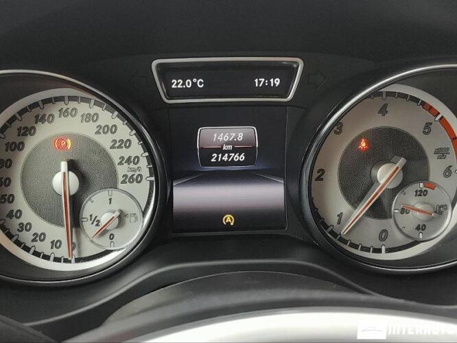 Mercedes GLA 180 40 interauto-car