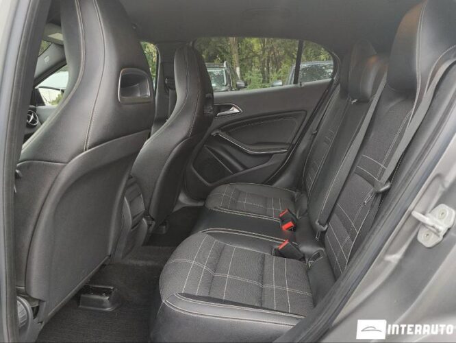 Mercedes GLA 180 38 interauto-car