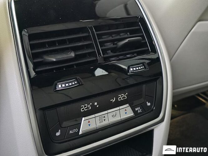 BMW X5 4.0i 59 interauto-car