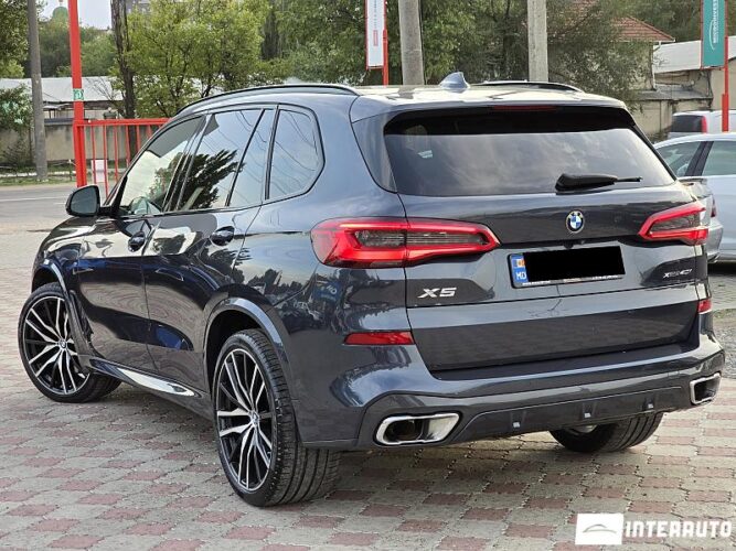 BMW X5 4.0i 40 interauto-car