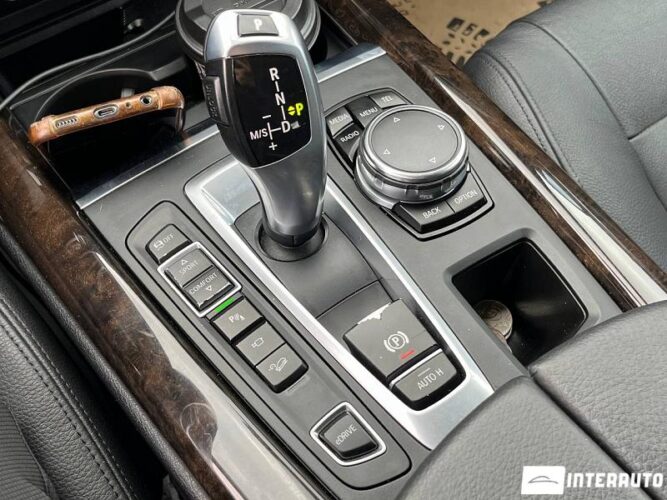 BMW X5 4.0e 43 interauto-car