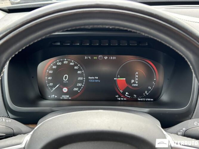 Volvo XC 90 46 interauto-car