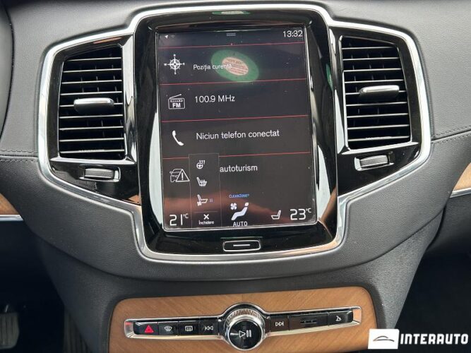 Volvo XC 90 48 interauto-car