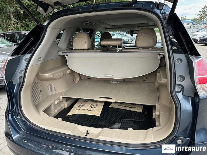 Nissan X-Trail 52 interauto-car