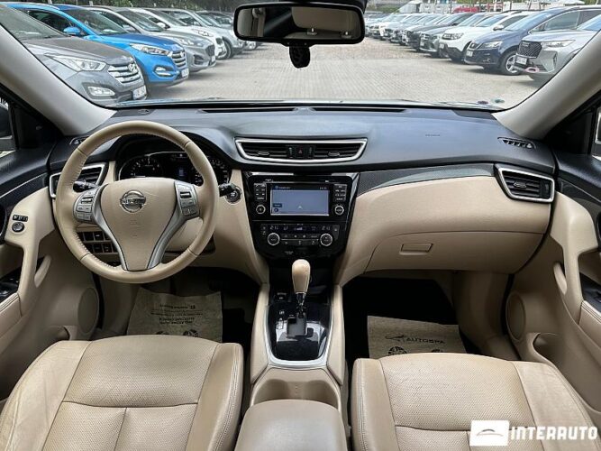 Nissan X-Trail 42 interauto-car