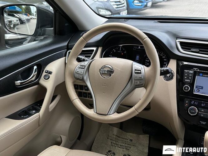 Nissan X-Trail 43 interauto-car