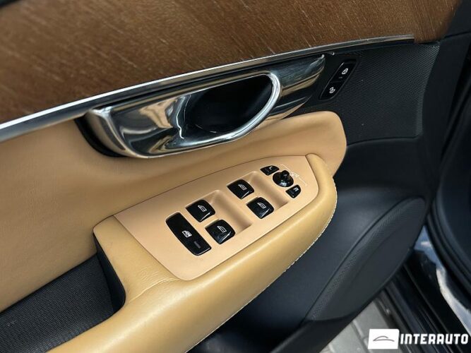 Volvo XC 90 40 interauto-car