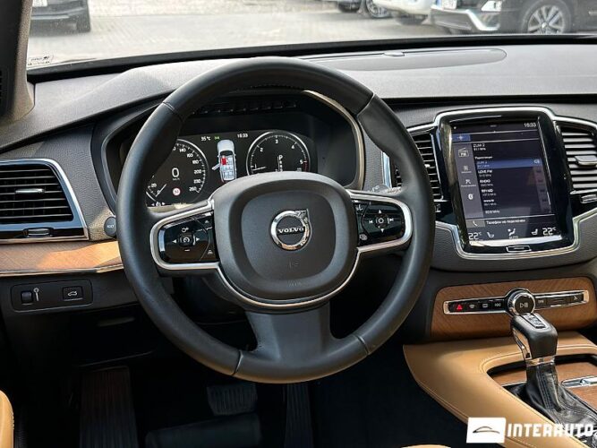 Volvo XC 90 44 interauto-car