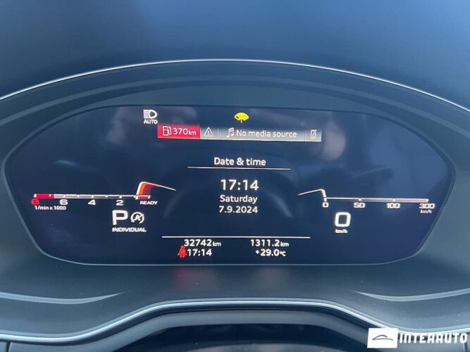 Audi A4 47 interauto-car