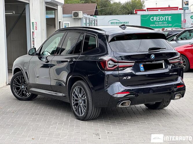 BMW X3 3.0e 32 interauto-car