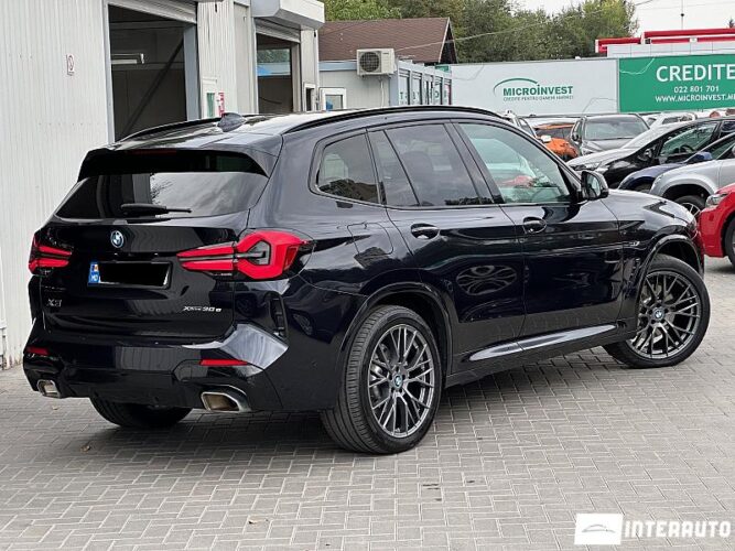 BMW X3 3.0e 33 interauto-car