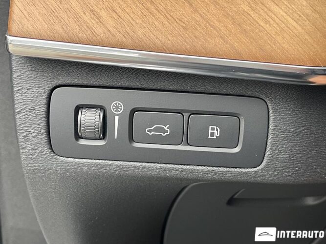 Volvo XC 90 47 interauto-car