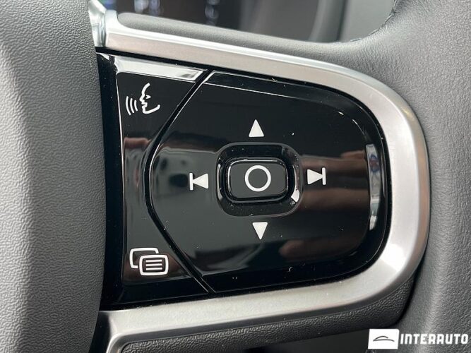 Volvo XC 90 49 interauto-car