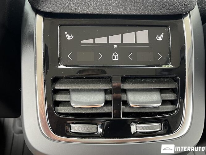 Volvo XC 90 56 interauto-car