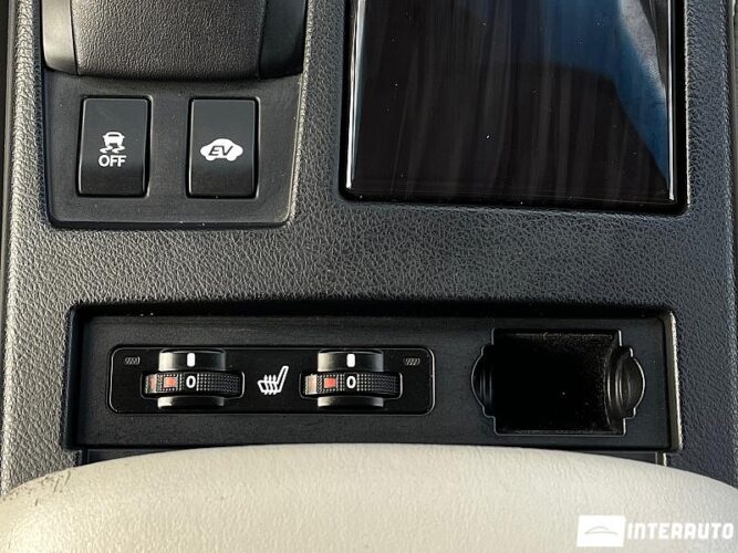 Lexus RX 450h 49 interauto-car