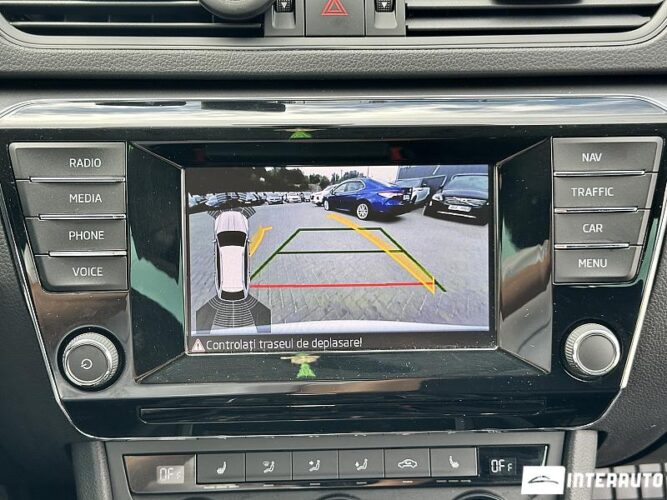 Skoda Superb 42 interauto-car