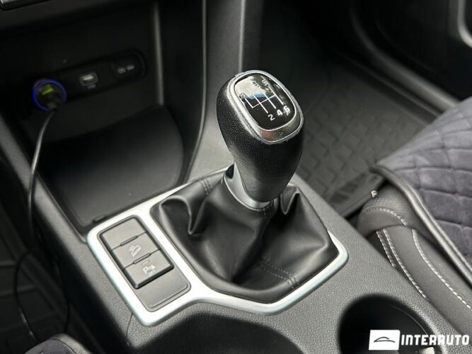 Kia Sportage 38 interauto-car