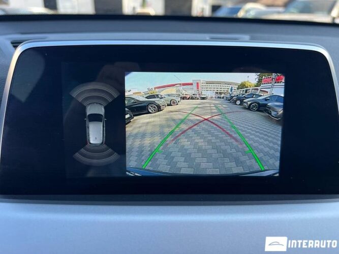 BMW X1 1.6D 38 interauto-car