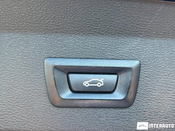 BMW X1 1.6D 43 interauto-car