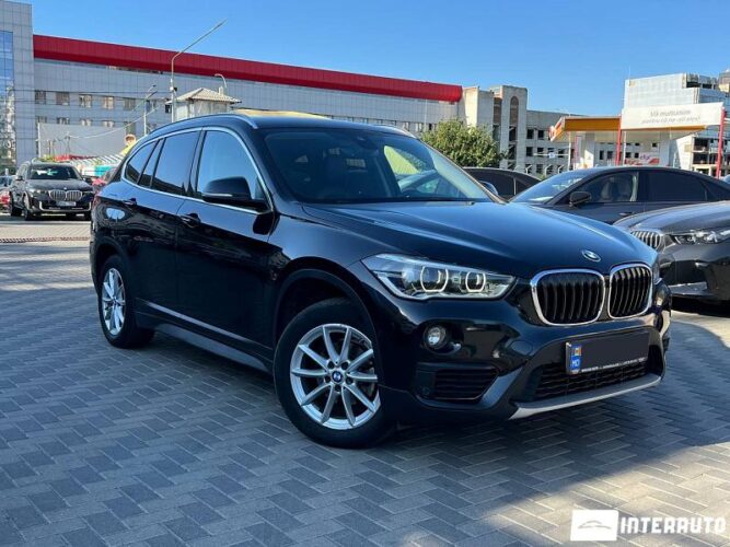 BMW X1 1.6D 30 interauto-car