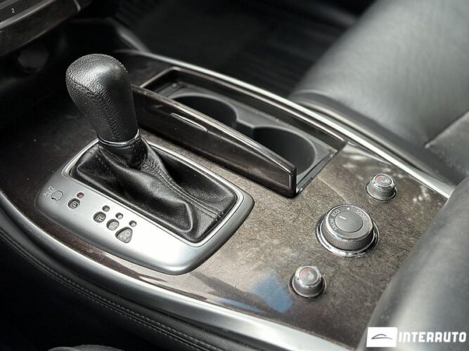 Infiniti QX60 51 interauto-car