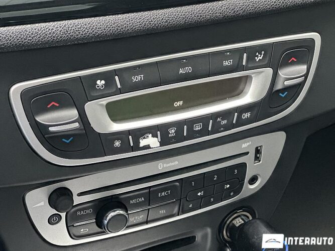 Renault Megane 42 interauto-car