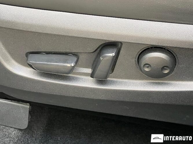 Infiniti QX50 42 interauto-car