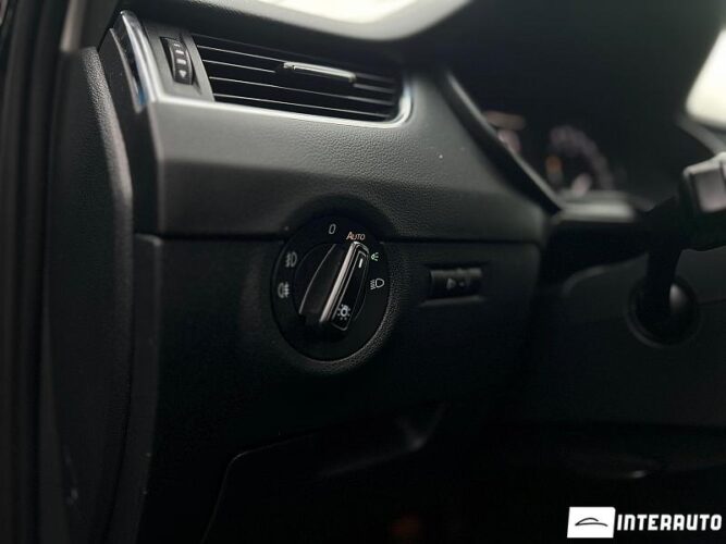 Skoda Octavia 33 interauto-car