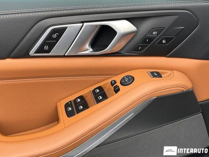 BMW X5 3.0D 39 interauto-car