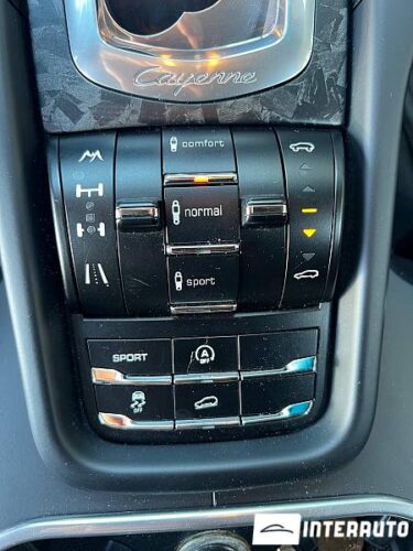 Porsche Cayenne S 47 interauto-car