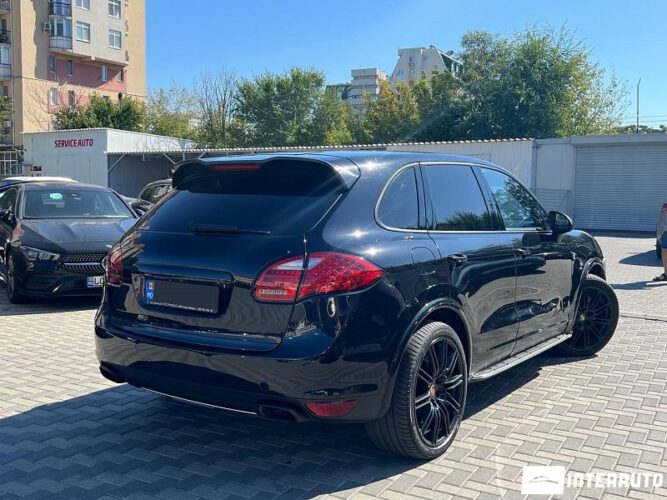 Porsche Cayenne S 36 interauto-car