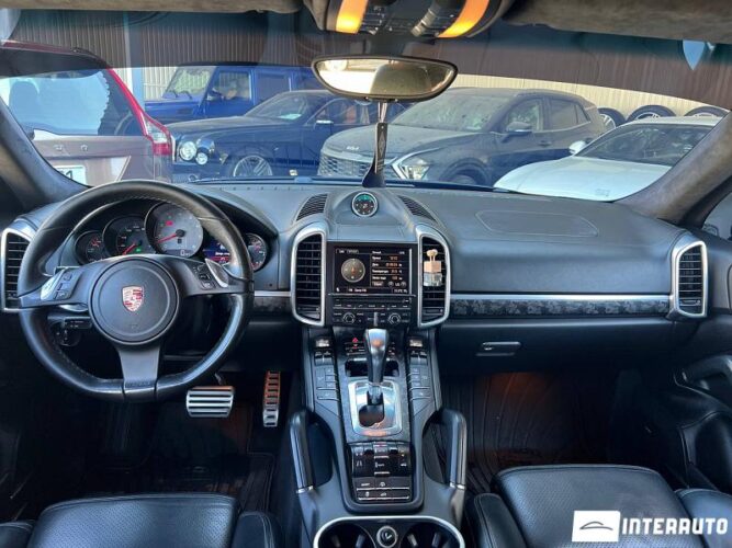 Porsche Cayenne S 40 interauto-car