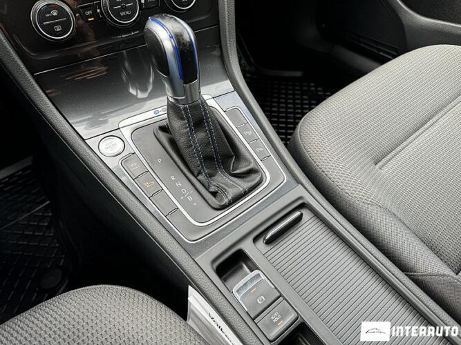 volkswagen e-Golf 2019