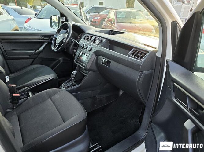 Volkswagen Caddy Maxi 39 interauto-car