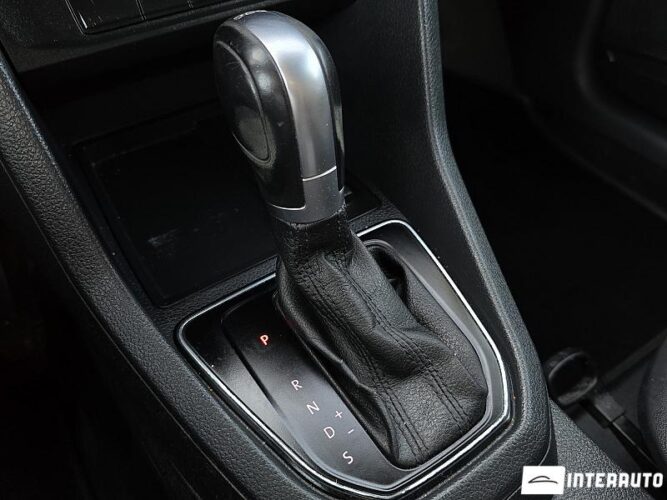 Volkswagen Caddy Maxi 37 interauto-car